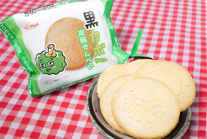 黒カボちゃん炭酸せんべい